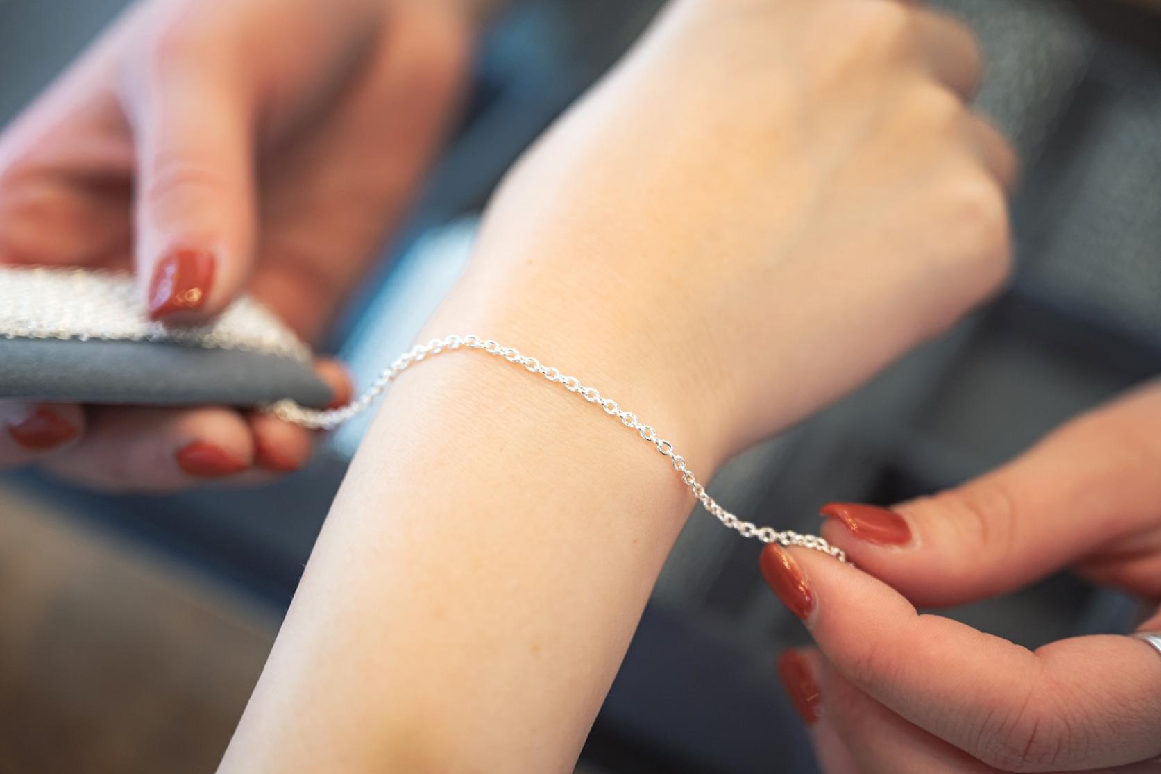 3. 「今」の自分に一番似合うチェーンを選んで-3