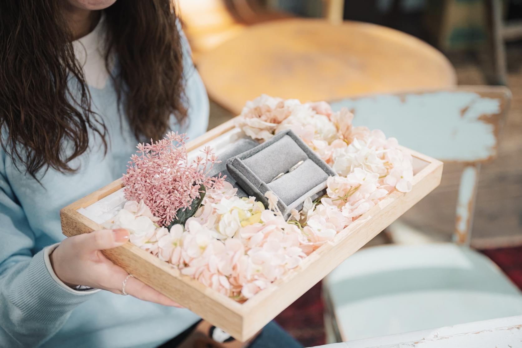 11. テンション最高潮！お花に囲まれてのお披露目-0