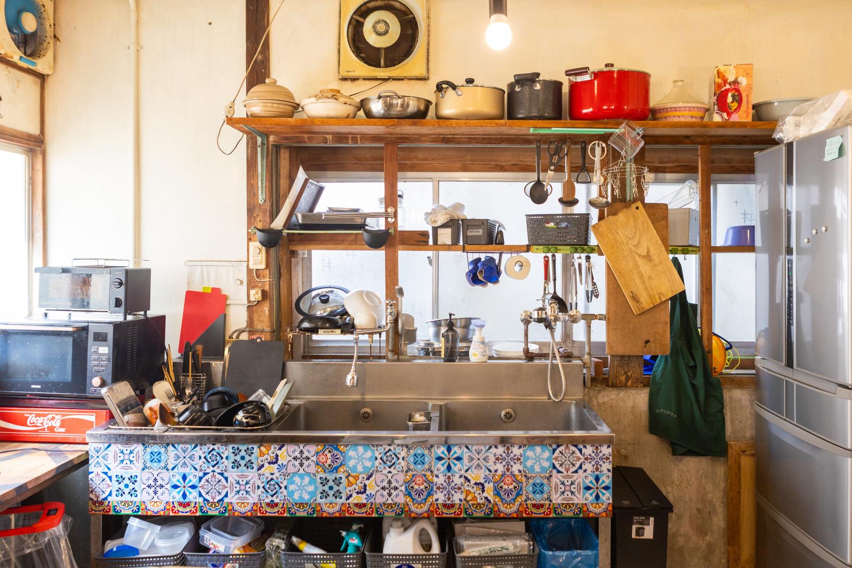 “分け合う”キッチン。シェアの精神が自然に巡る-0