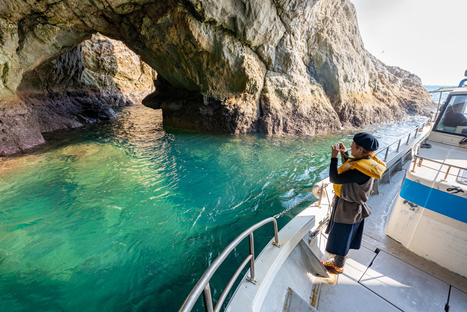 まるで海外旅行！？長崎で「青の洞窟」を見に行ったら世界各国詰め込みで、もはやナショジオだった件-1