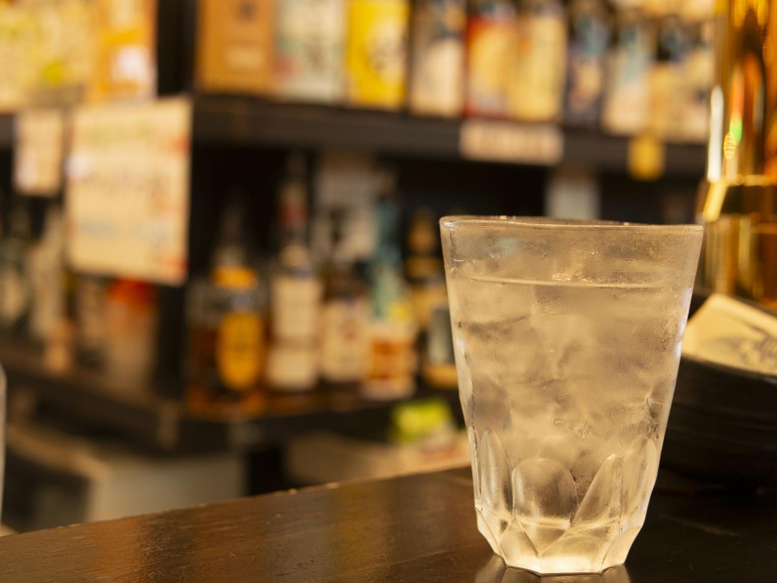 昼飲み最高！長崎駅チカのおすすめ立ち飲み＆角打ち３選-1