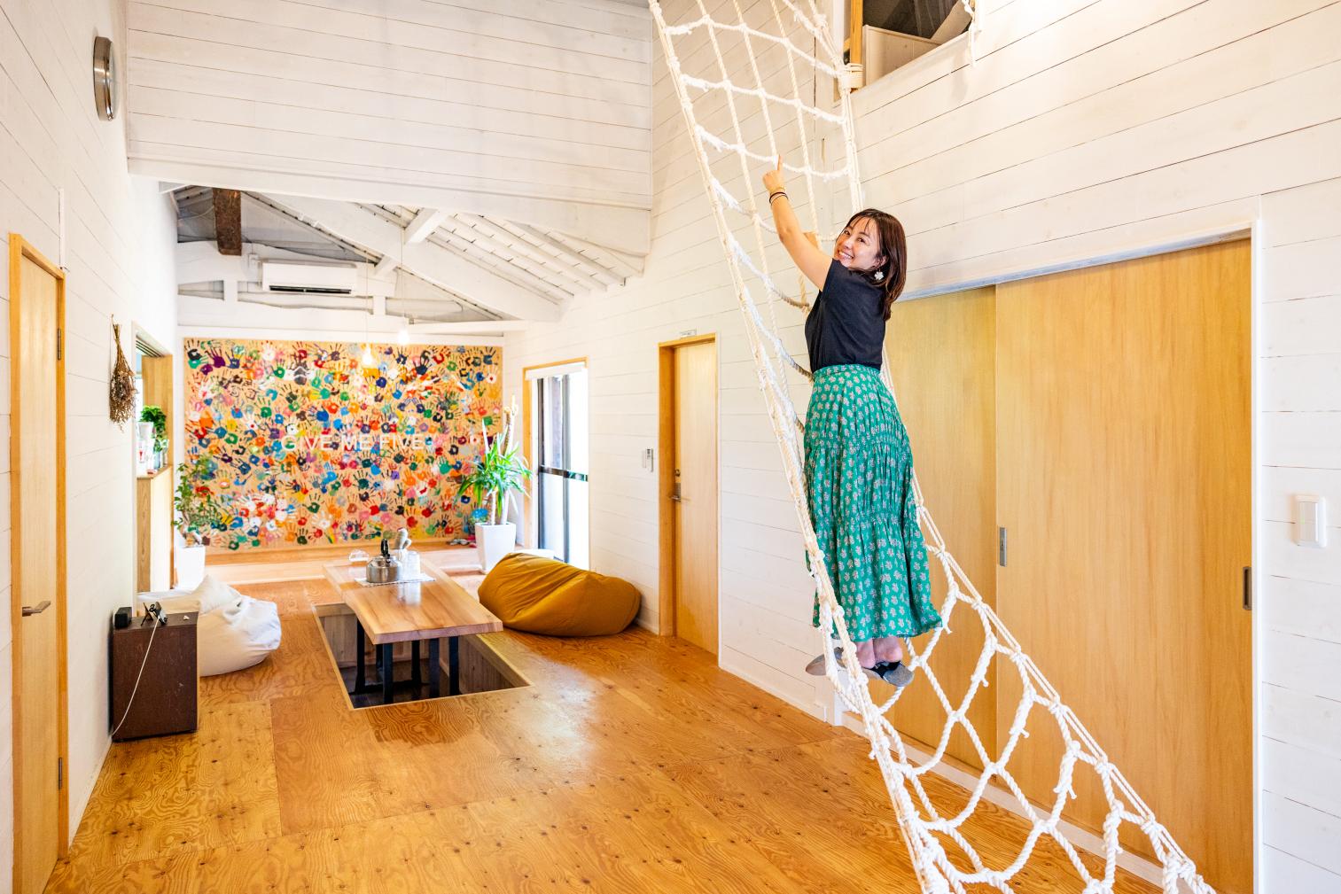 高浜海水浴場から一番近いゲストハウス！ 誰もが子どもにかえる宿「GIVE ME FIVE」に宿泊-1