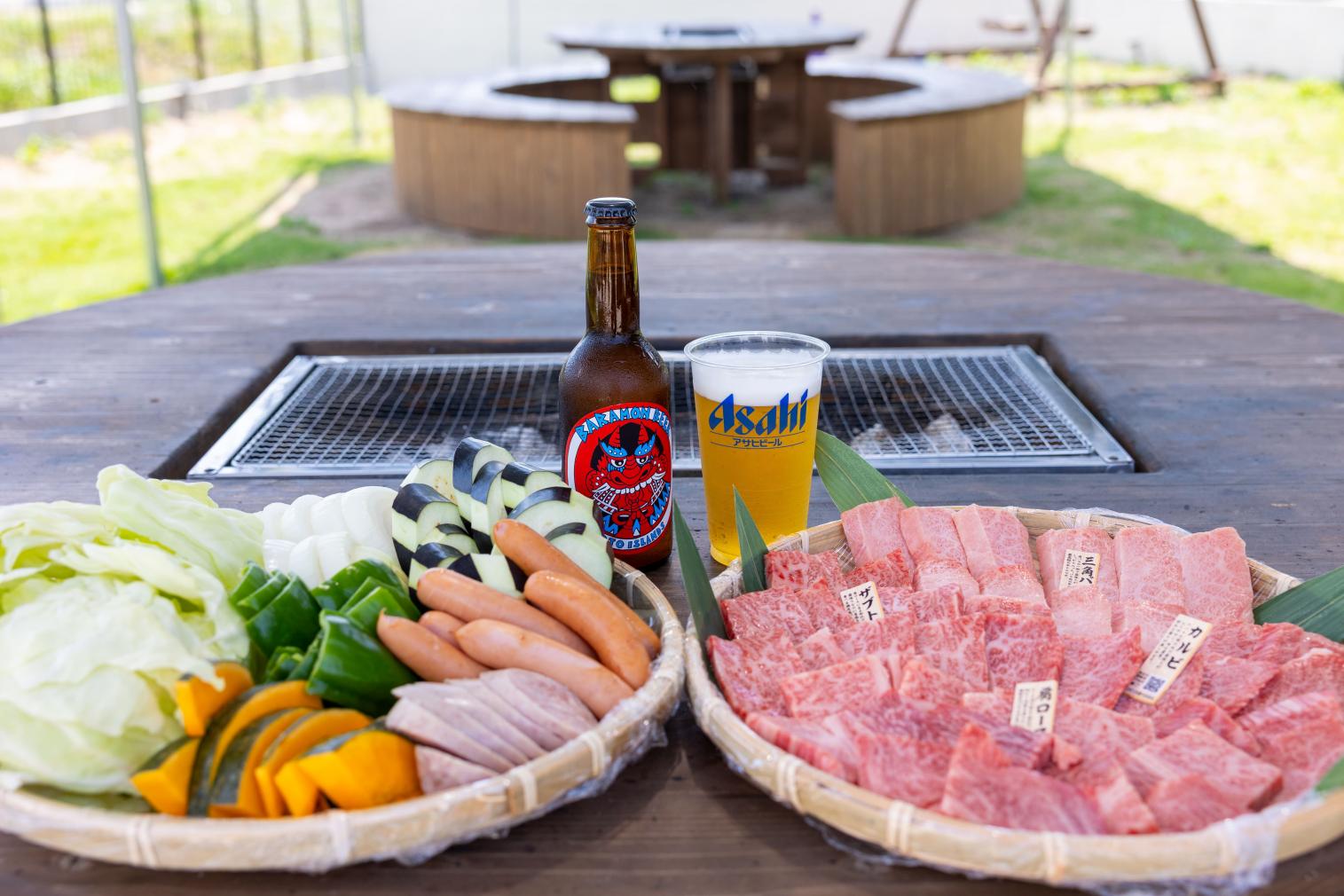 【幻の五島牛】揚げたてメンチカツや手ぶらBBQが楽しめる「やまぐちファームのお肉屋さん」-1