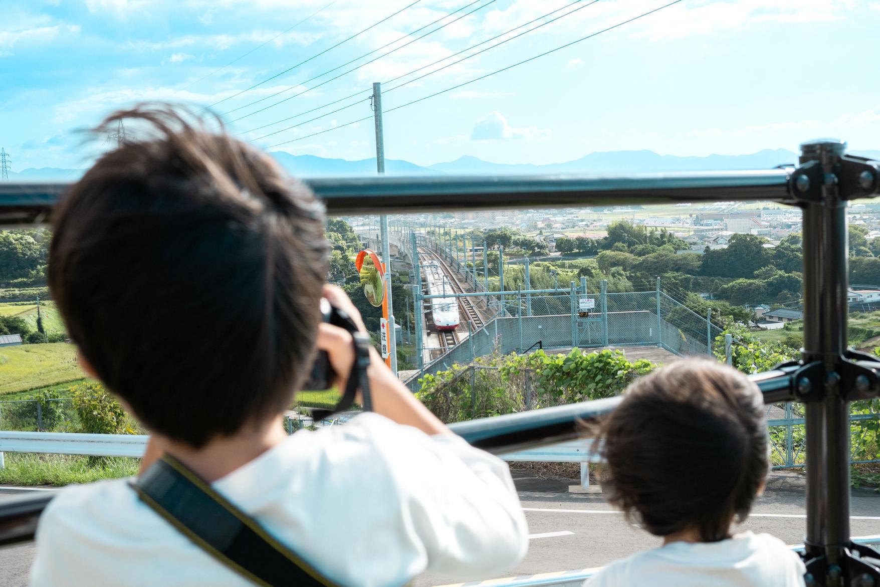 【大村市】新幹線が見える丘公園と家族で楽しむ遊び＆おやつも満喫近距離プラン｜子どもの「どこに行こう？」を解決！-1