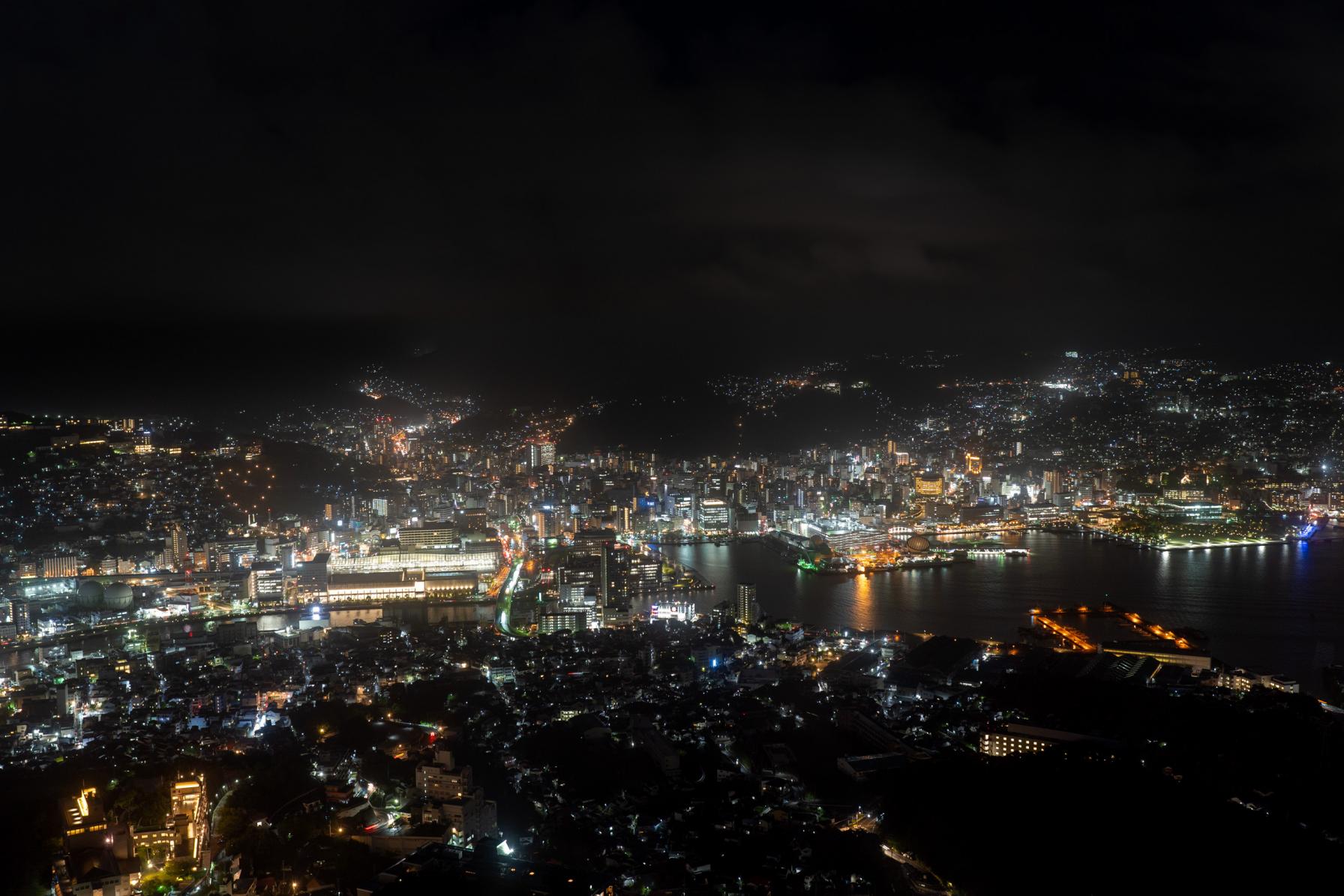 【長崎夜景】長崎市内3か所から見下ろす1000万ドルの夜景！あなたはどれがお好み？【稲佐山・鍋冠山・立山】-1