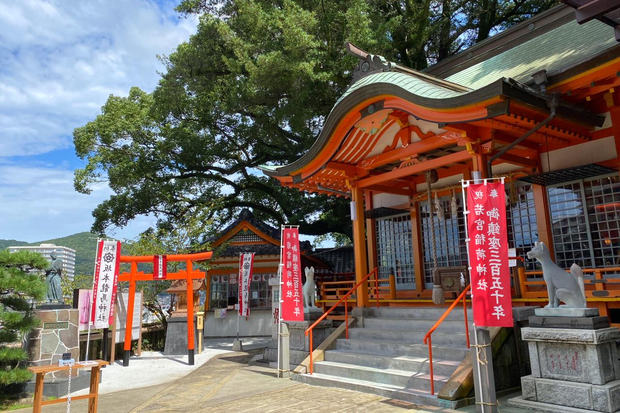 坂本龍馬も通った若宮稲荷神社。行き方は？見どころからアクセス、秋のおまつり「竹ン芸」まで徹底解説！長崎らしい坂道を歩いてみよう！-1