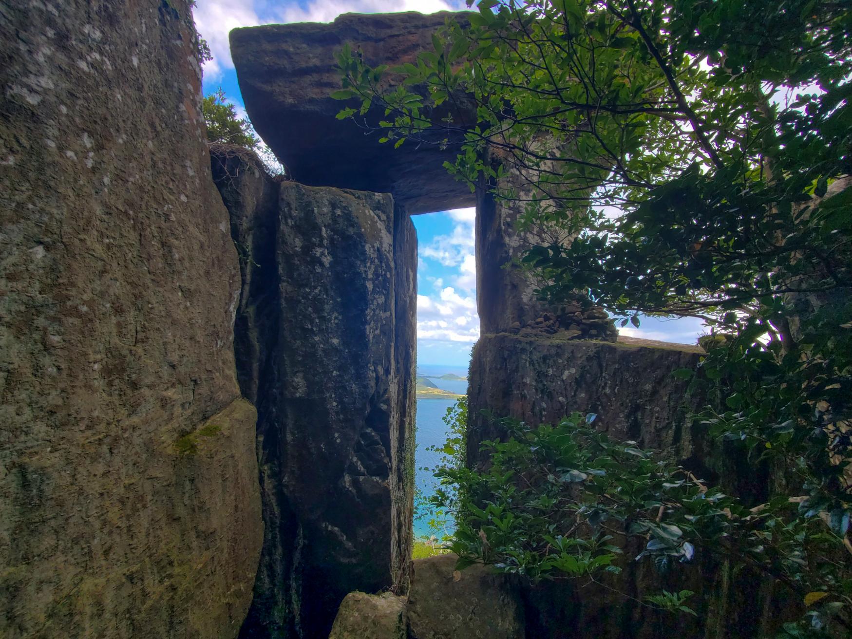 （#ナガサキタビブ）【五島列島】世界遺産の島・野崎（のざき）島にあるパワースポットへ！王位石（おえいし）トレッキング体験（前編）-1