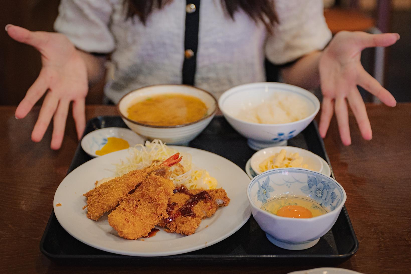 揚げ物の提供は9時から!!-1