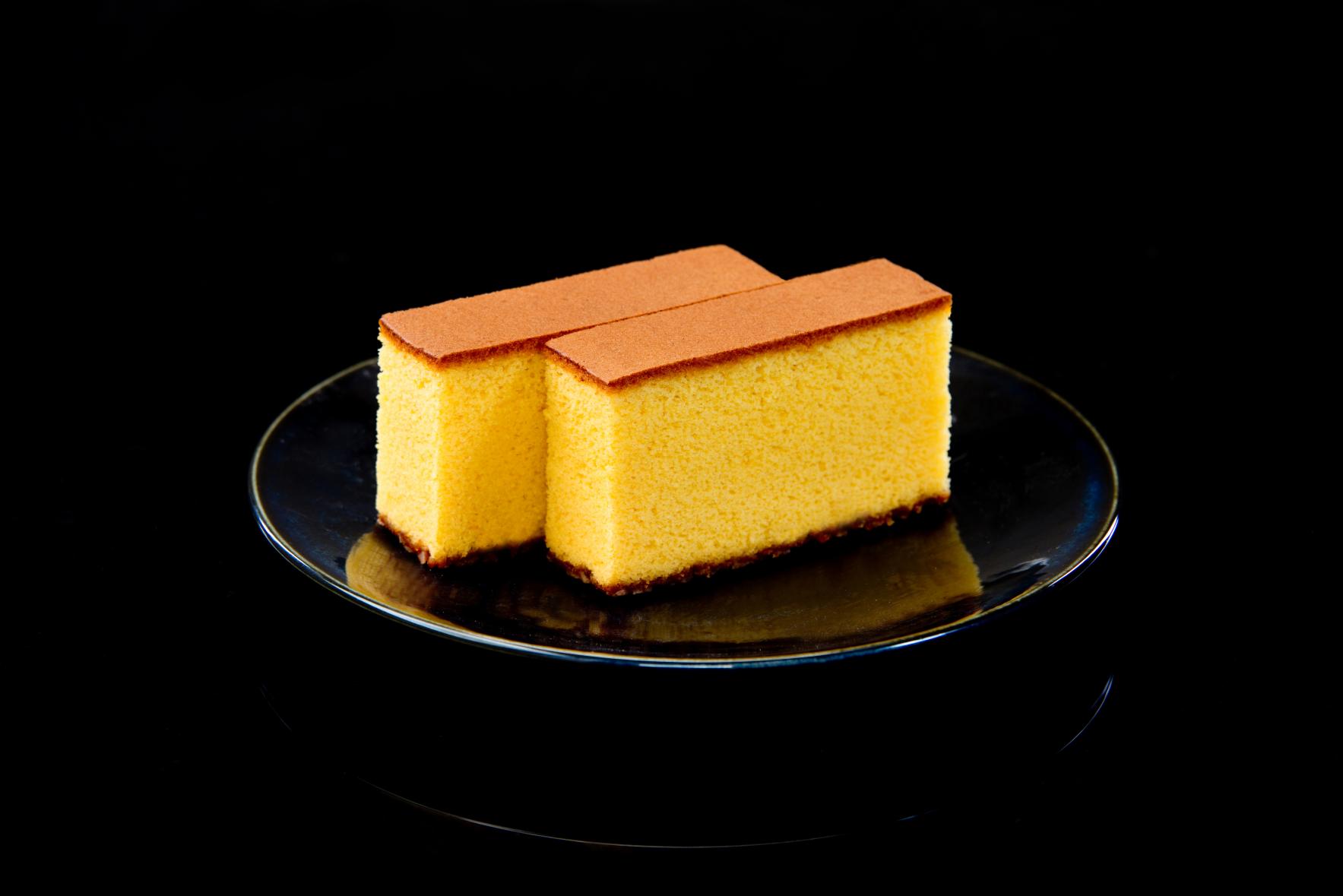 A sweet treat that's always a Nagasaki favorite: Castella-1