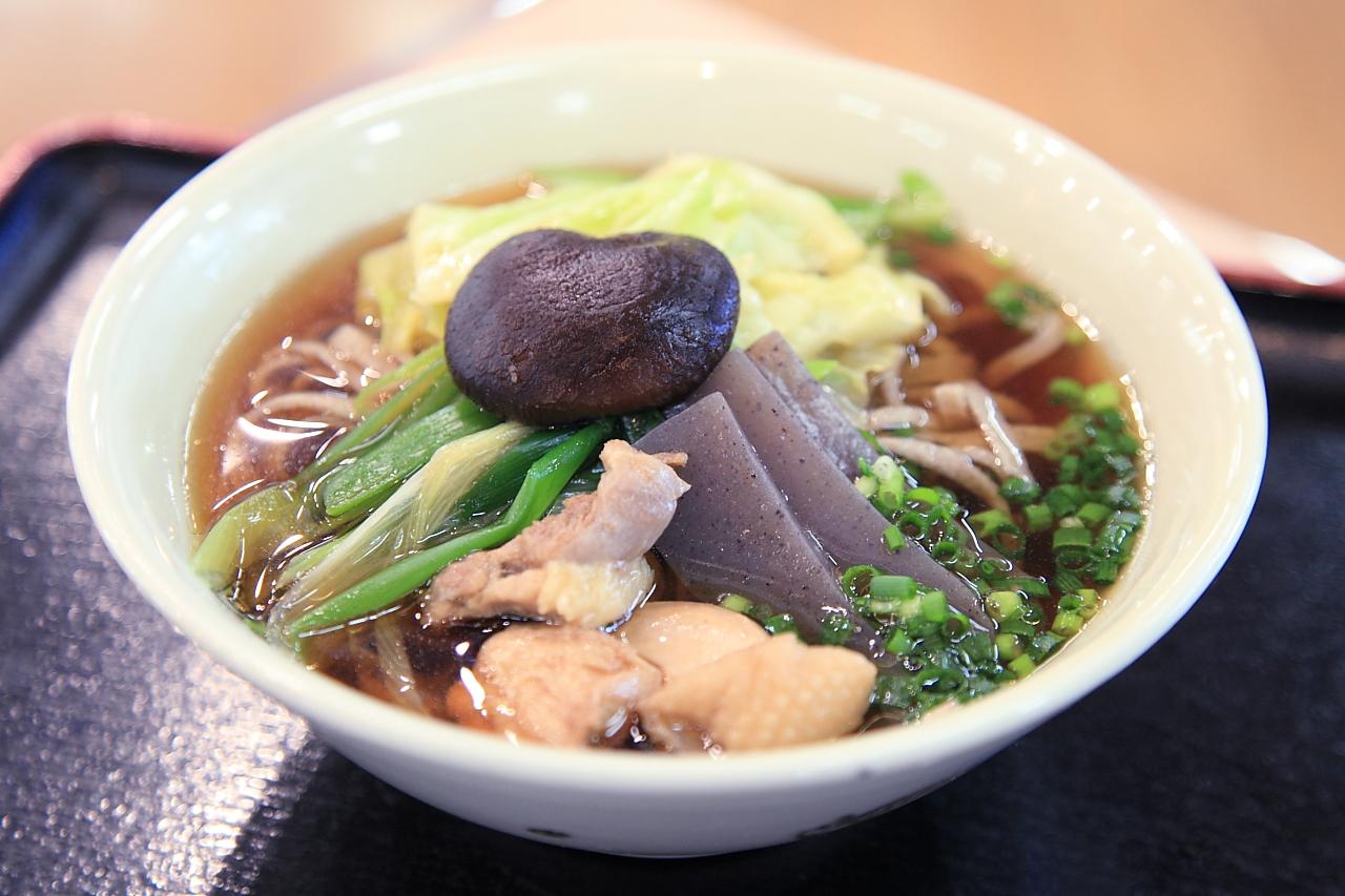 対馬名物「いりやき」+「対州そば」の「いりやきそば」-1