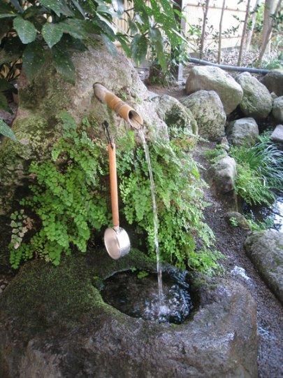 サンシャイン中央街湧水-1