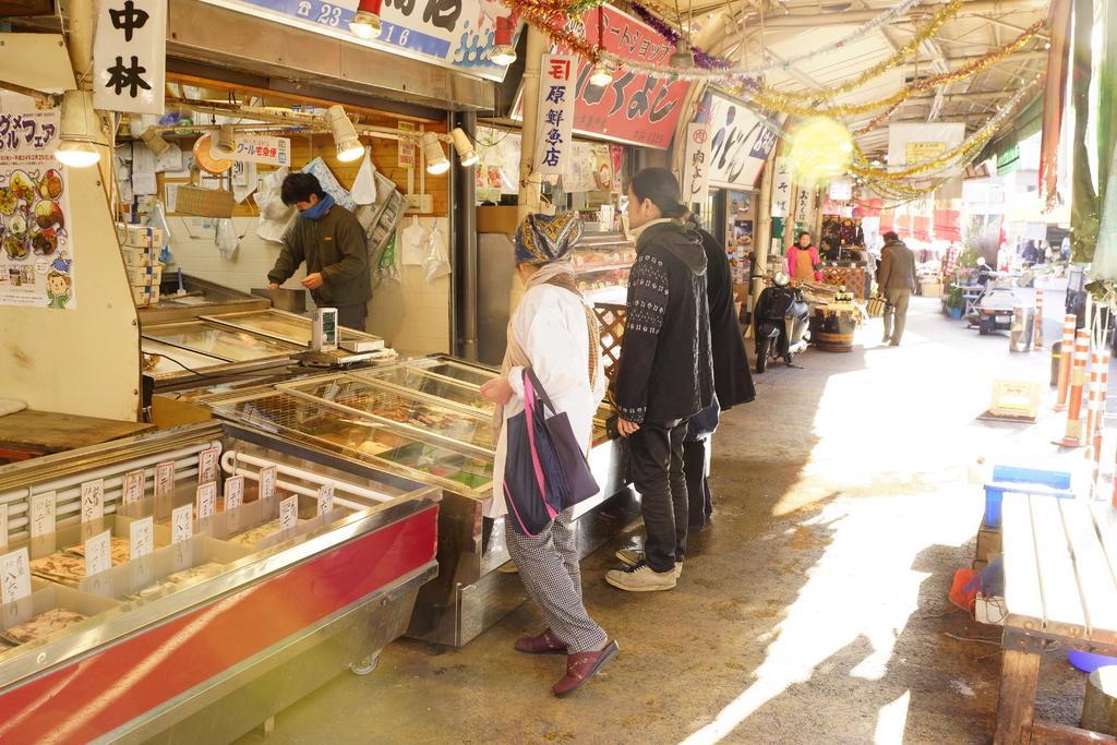 【Day 1】Tunnel Yokocho Shopping Street-1