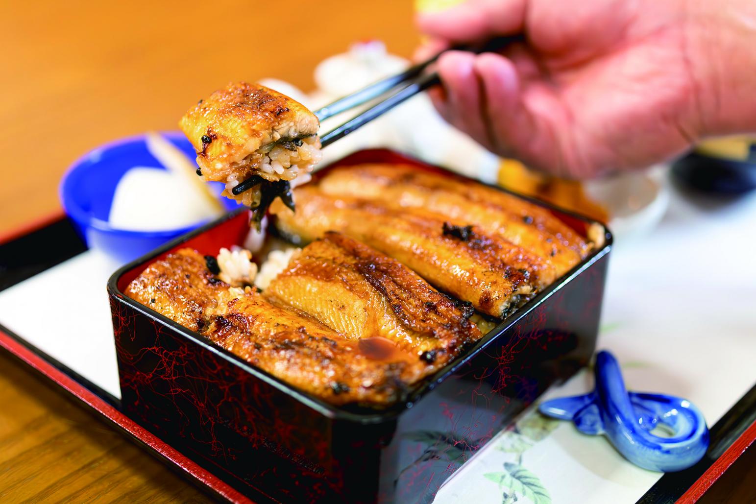わざわざ行きたい穴場の 極厚うなぎを目がけて！-1