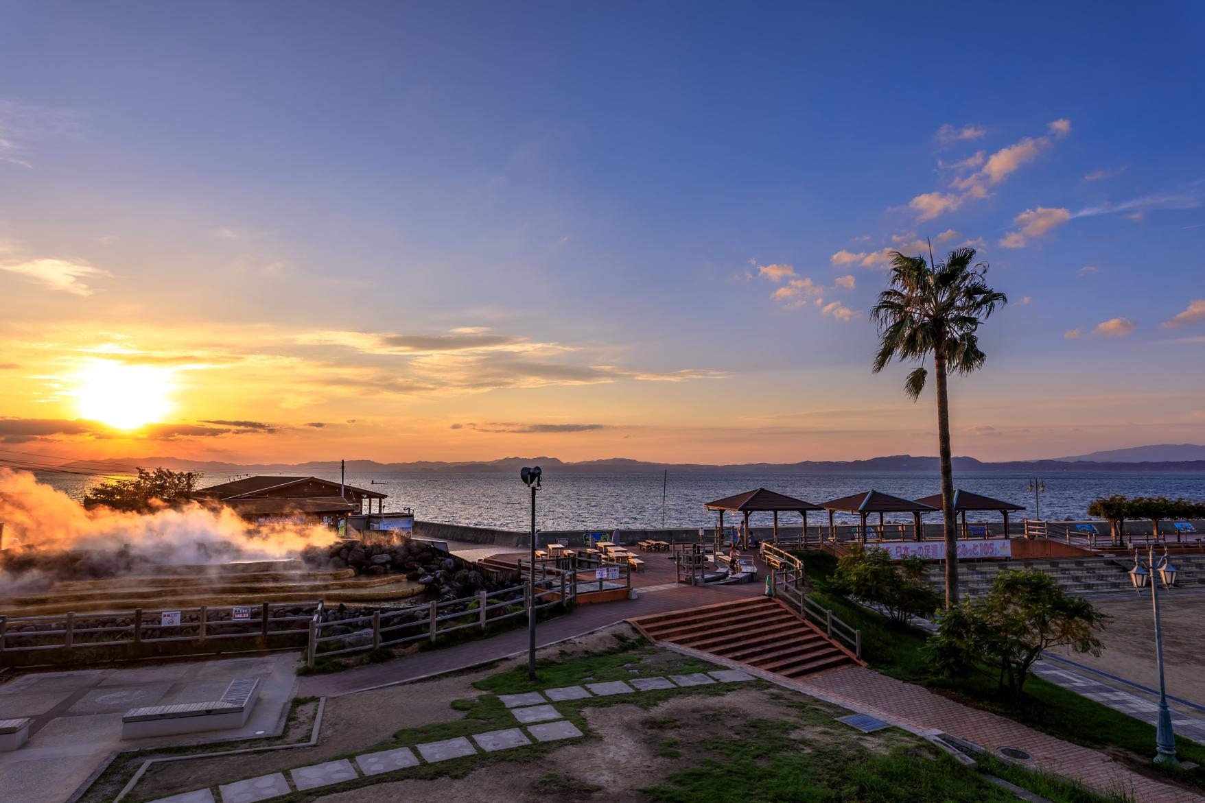 노을의 명소, 다치바나만 수변에 있는 오바마 온천-1