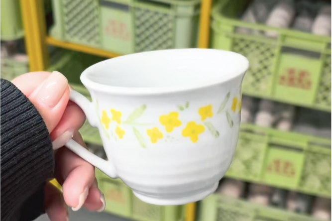 B. Underglaze Painting Workshop - Your Shape, Your Design-1