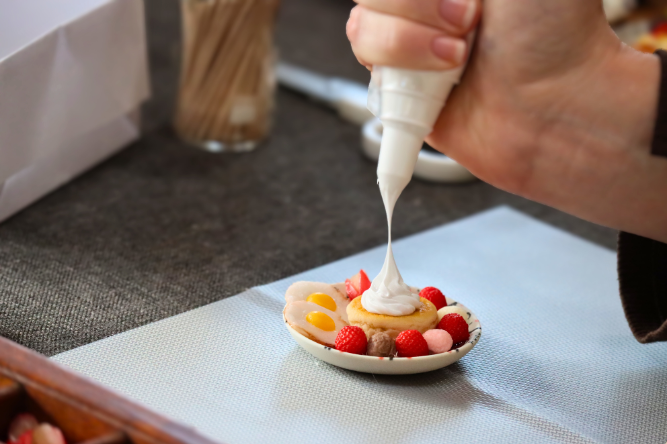 C. Mini Plate Decorating - Design a Dish in Miniature-3