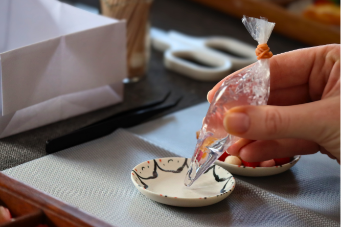 C. Mini Plate Decorating - Design a Dish in Miniature-1