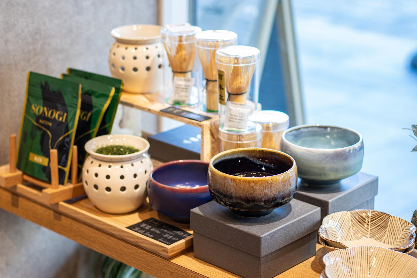 ４．Buy Sweets at Irohaya Dejima Main Store-4