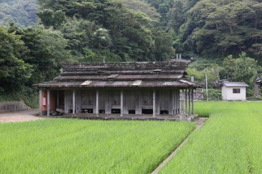 Spot5　石積みの建物-1