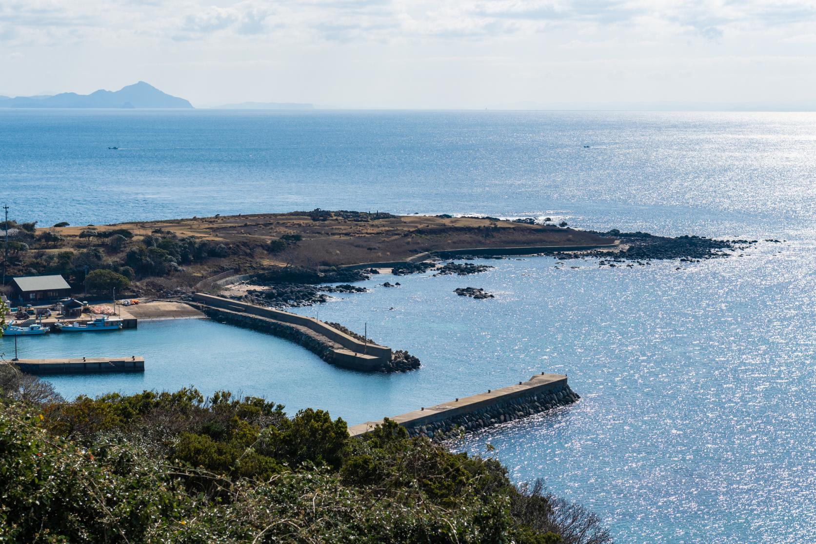 手つかずの自然が残る世界文化遺産の島　野崎島へ-7