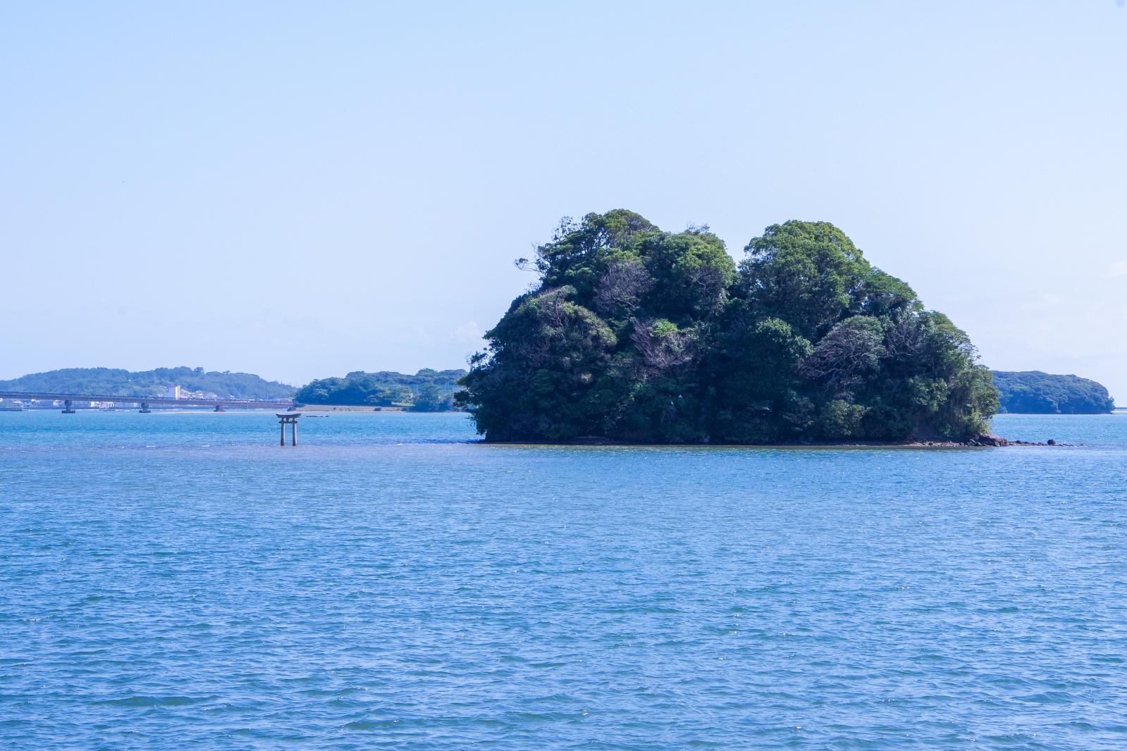 参道浮现于大海的“小岛神社”-6