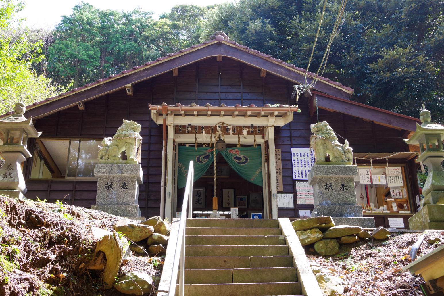 Tsukiyomi Shrine: Where You Can Feel the Power of the God of the Moon-1