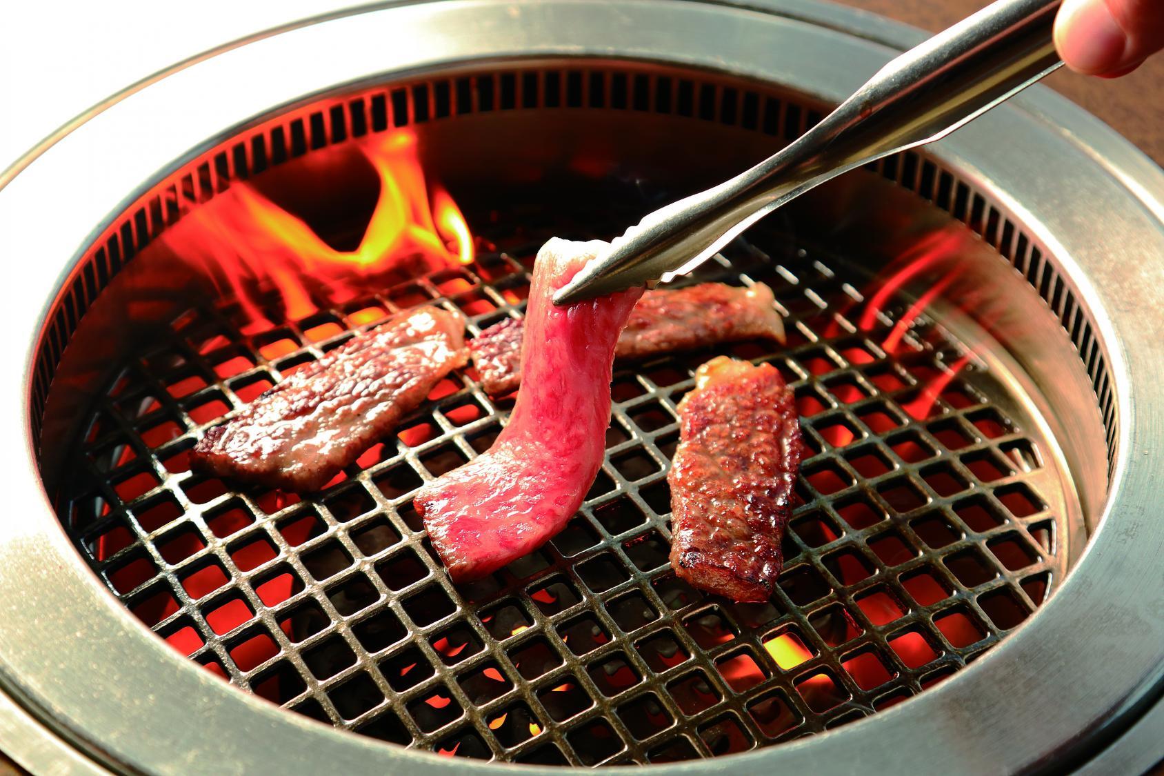 Juicy and tender Nagasaki Wagyu (Japanese beef)-1