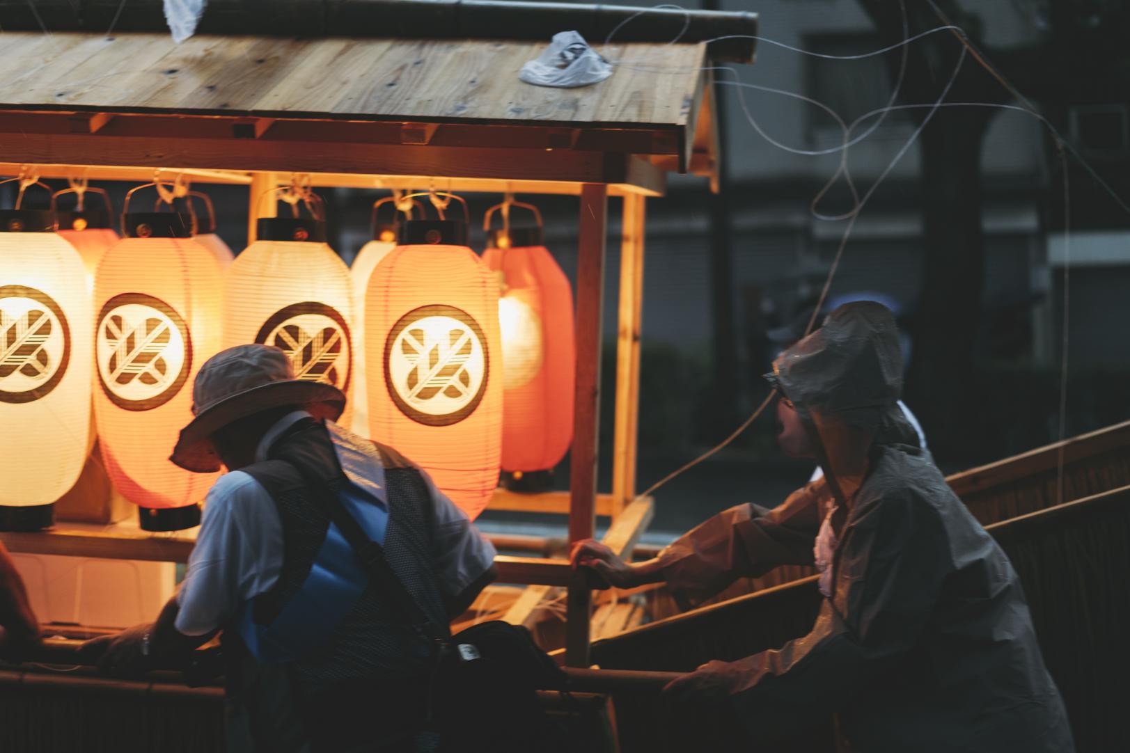 The Spirit Boat Procession / Shoronagashi-4