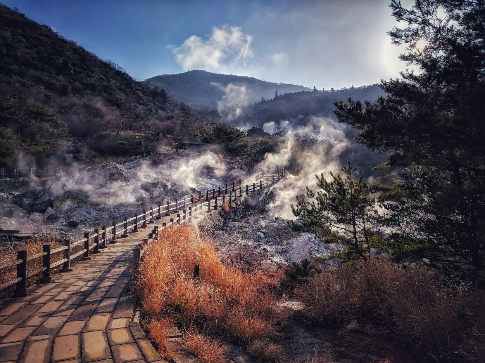 To Unzen: A Glimpse of "Hell" in a Hot Spring Village-0