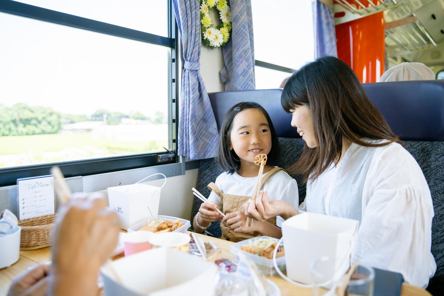 Shimabara Railway's Café Train-4