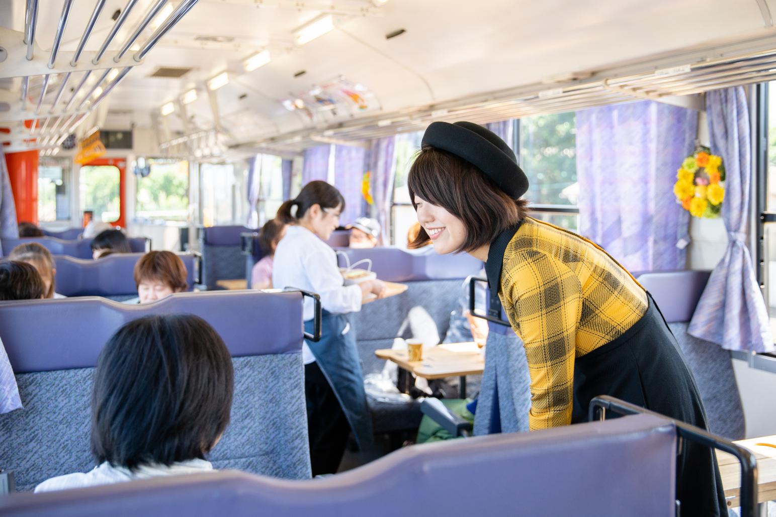 Shimabara Railway's Café Train-3