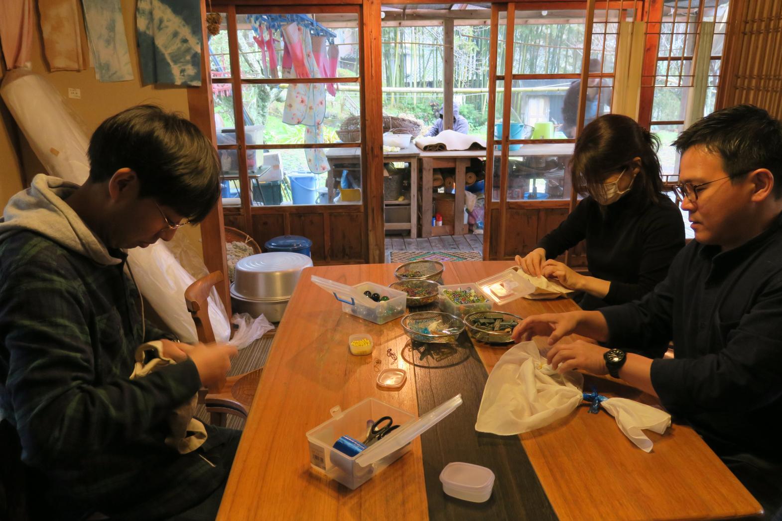 Aiakane Kobo : The Traditional Indigo Dyeing Experience-1