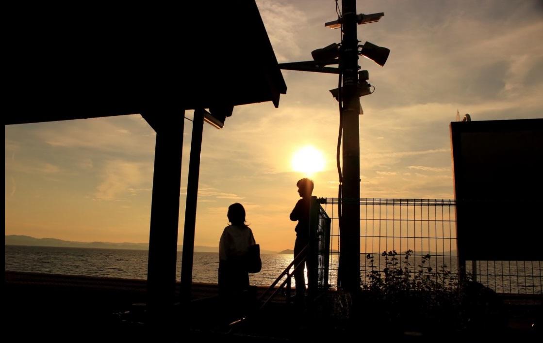 １．千綿駅の夕日-0