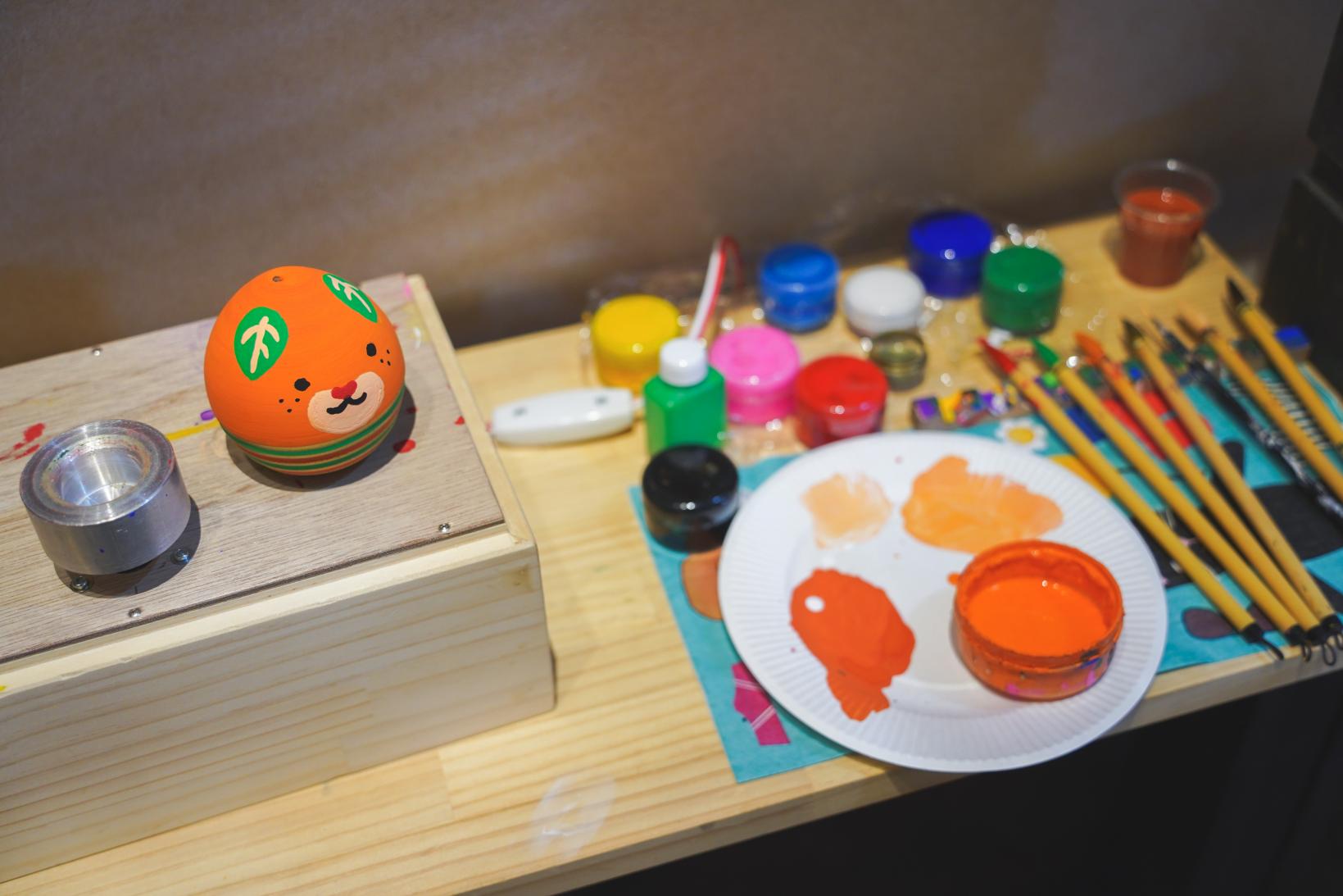 Paint Your Own Sasebo Koma (Spinning Top) at Sasebo Koma Honpo-6