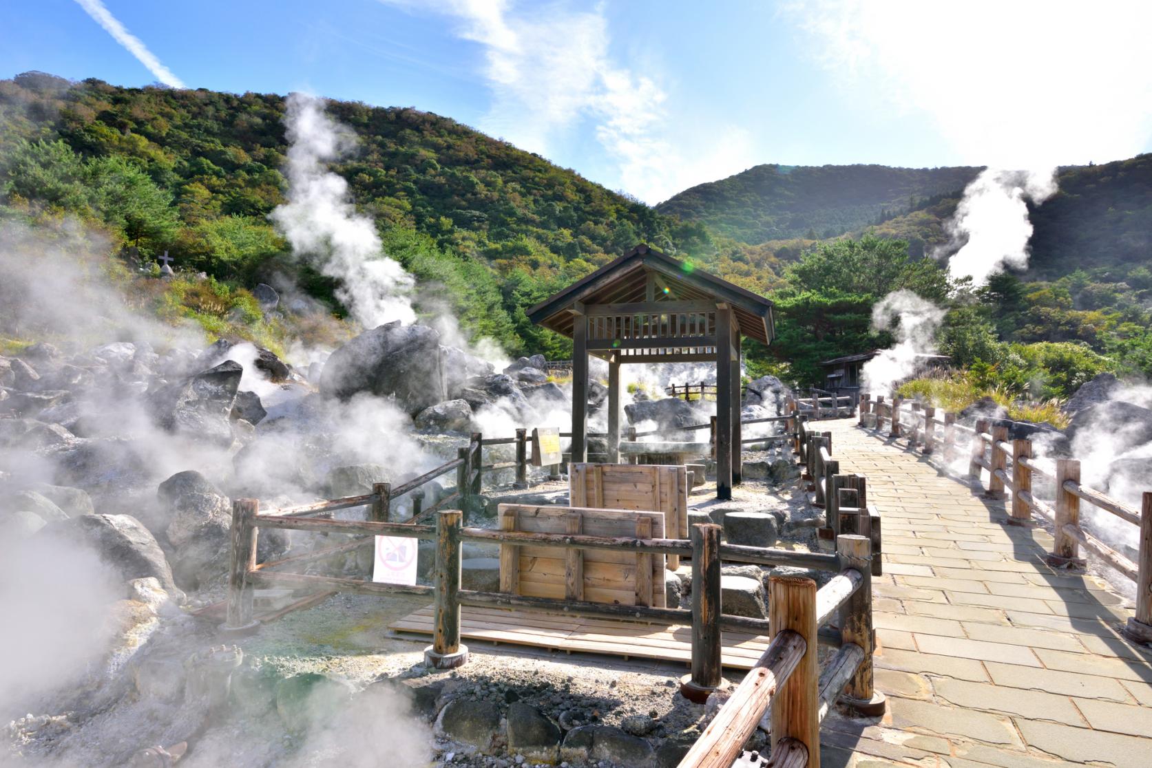 Walking around Unzen Jigoku-3