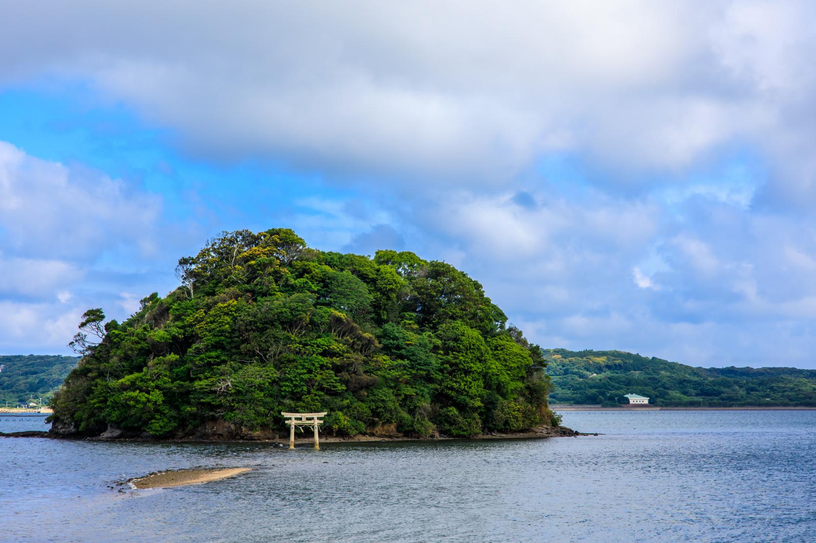 女子旅にもオススメ！　神々が宿る島で絶景パワースポット巡り！-4