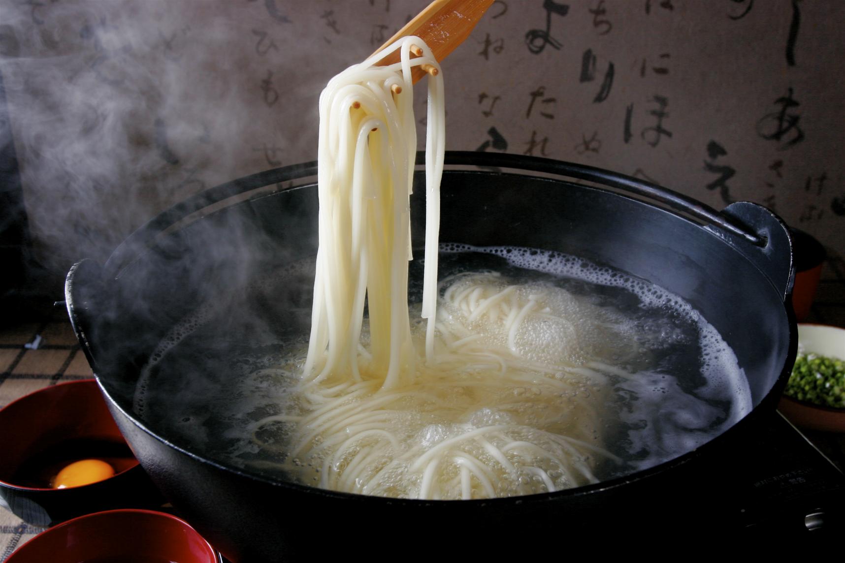 長崎で生まれた伝統の麺文化-0