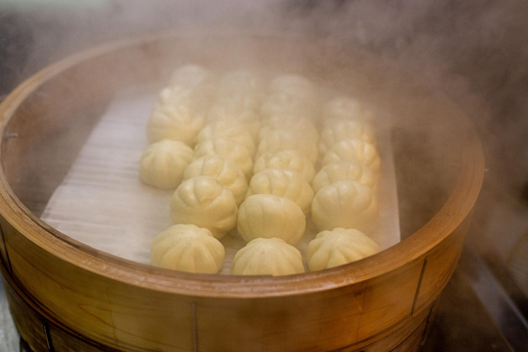 長崎ランタンフェスティバルで食べ歩きグルメを楽しもう-0