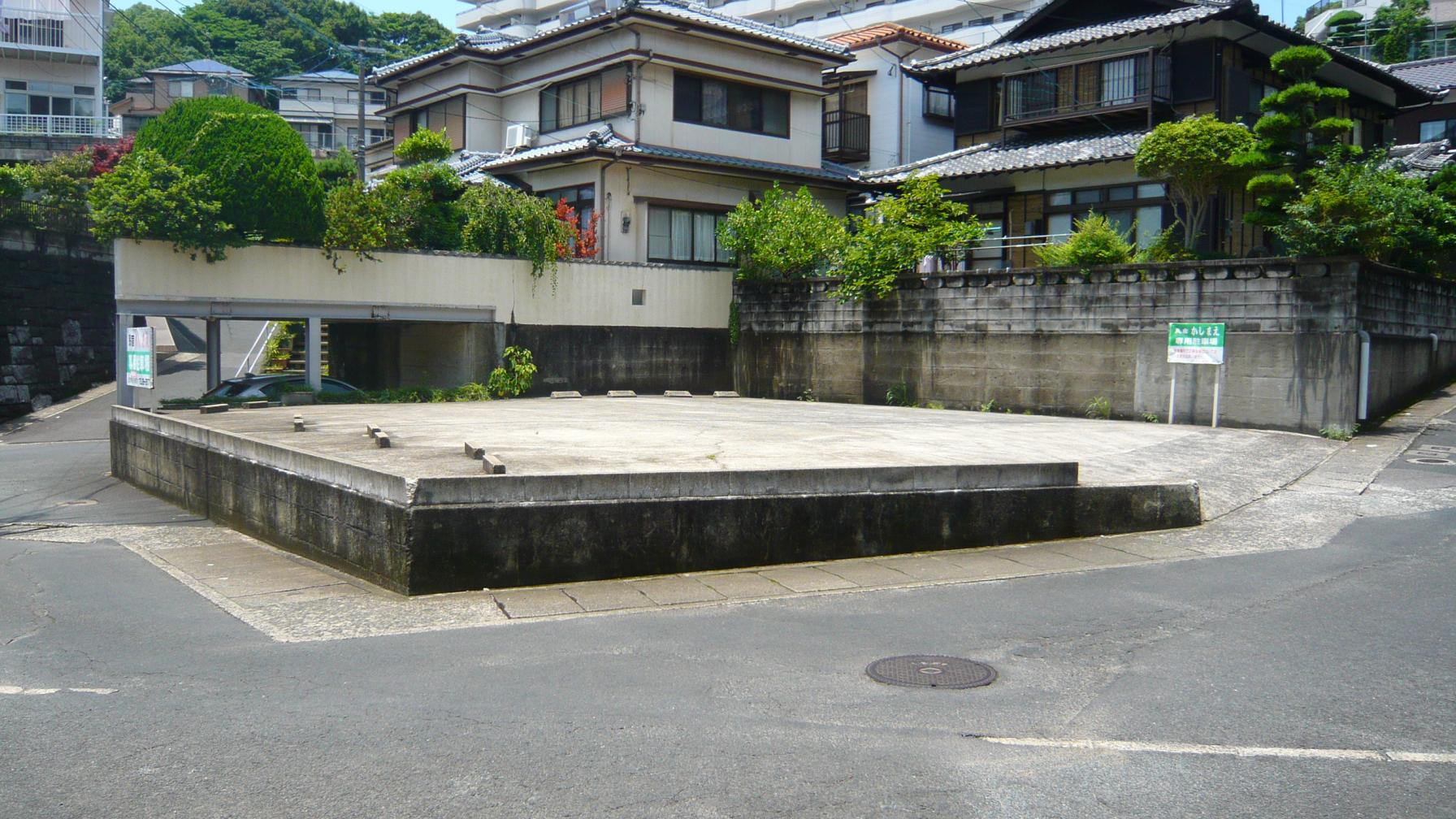 駐車場-0