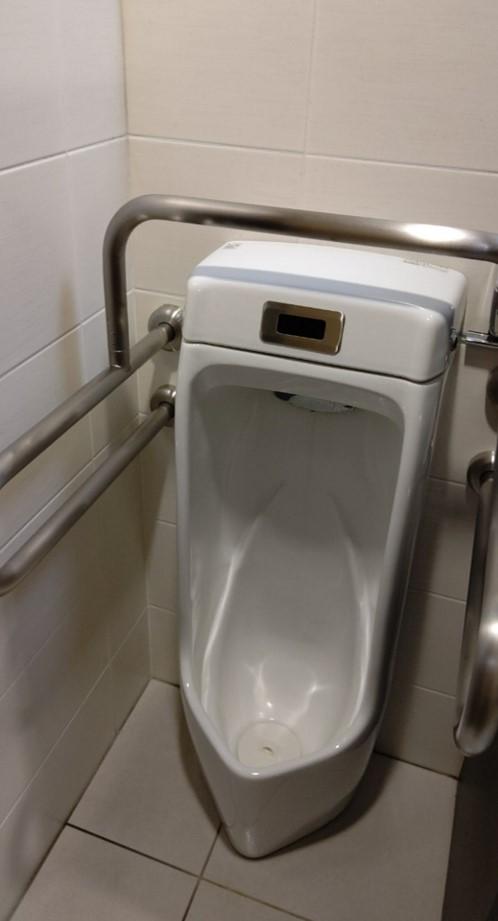 男性用トイレ小便器-2