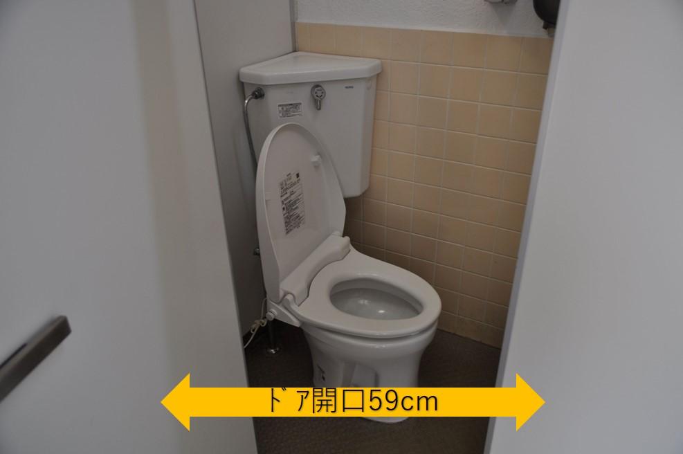 一般トイレ個室-3