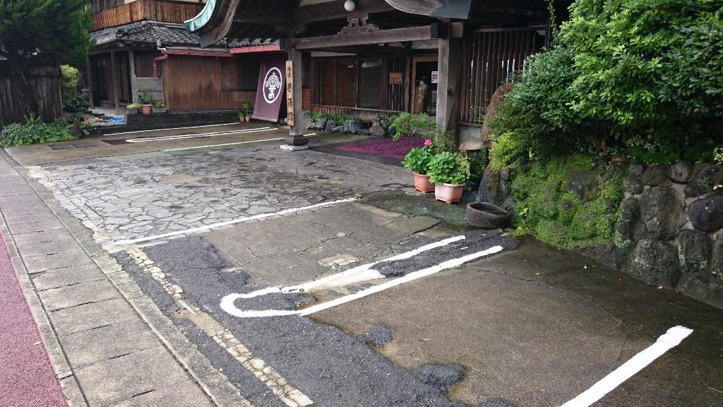 駐車場-0