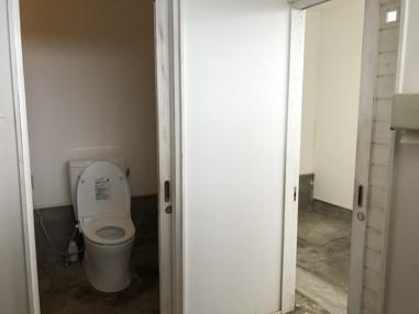 男性用トイレ-1
