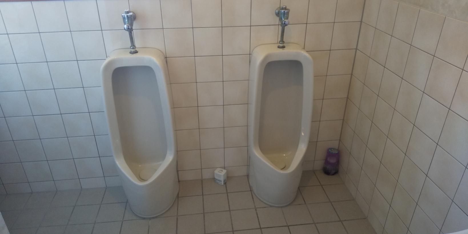 男性用トイレ小便器-5