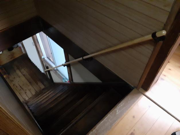階段の手すり-1
