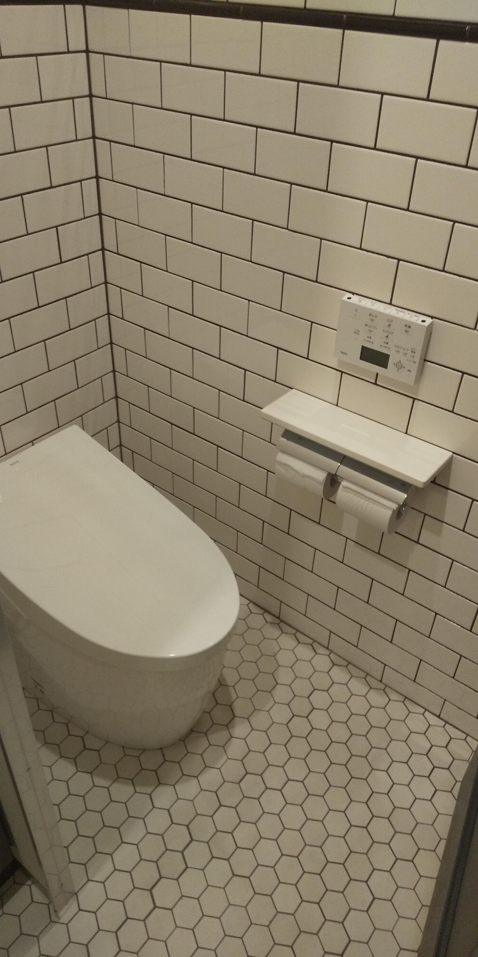 一般トイレ個室-3