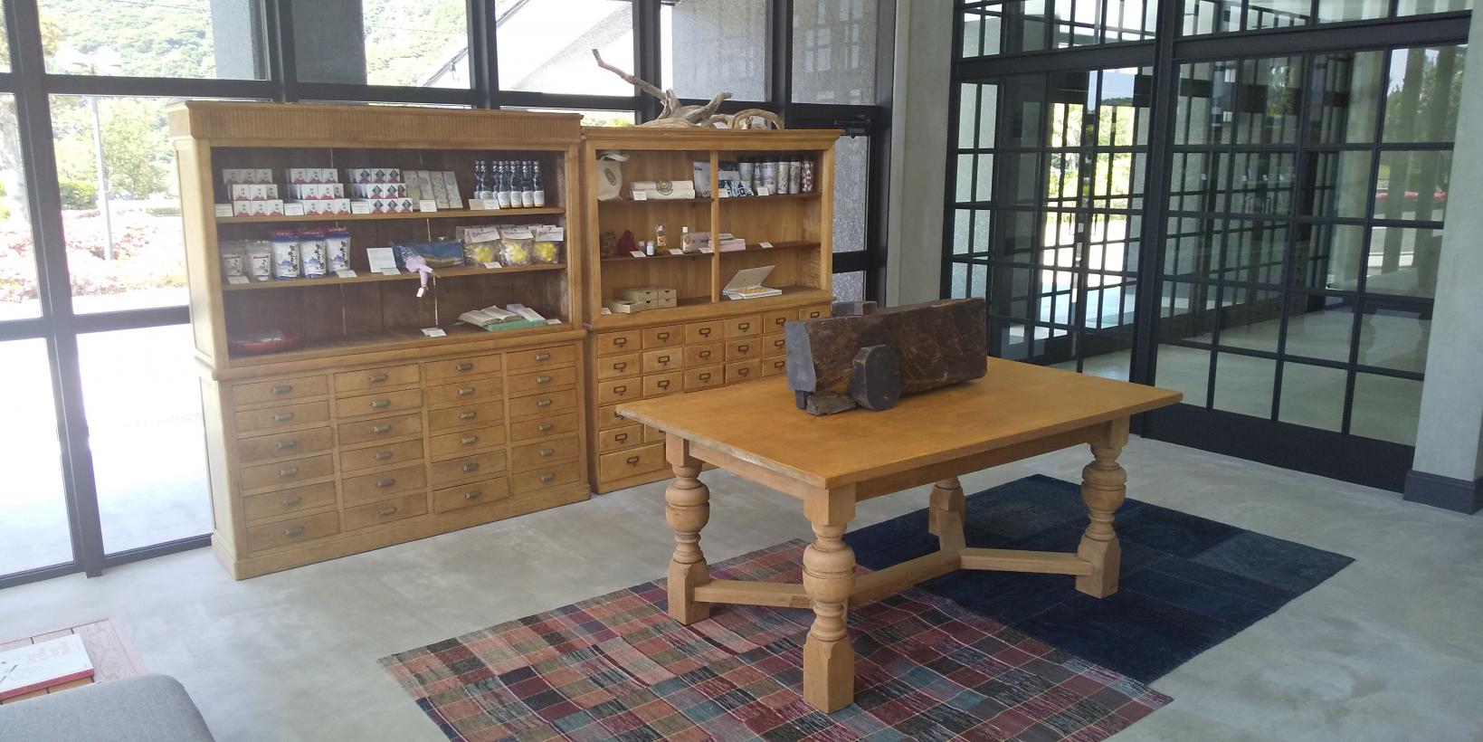 売店-4