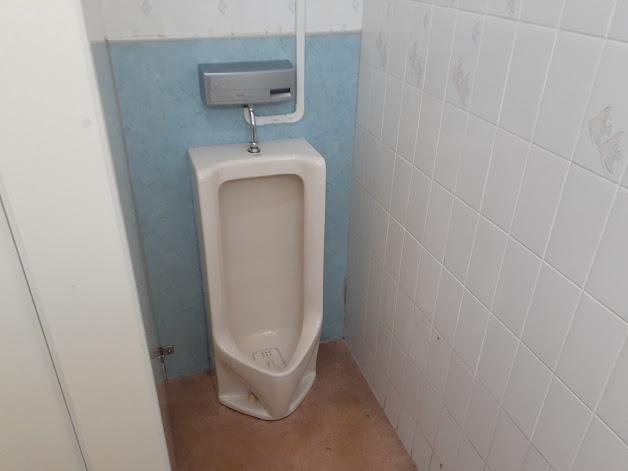 男性用トイレ小便器-3