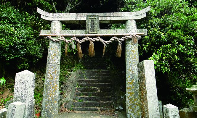 Kagamidake Shrine-0