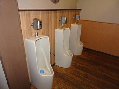 男性トイレ2-4